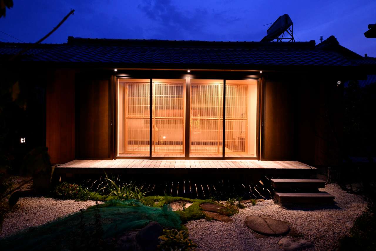 古びた建物を大幅リフォームした和風の施工例。内装から外観まで和モダンへと変化させました。 | 和風