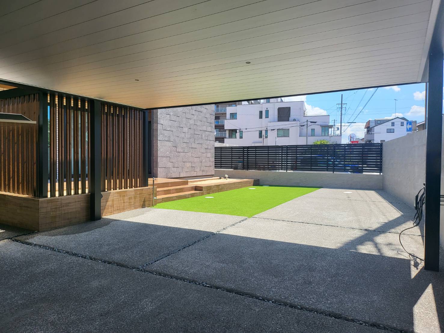 岐阜市でプレミエスゲートのあるクローズ外構デザイン。 | モダン外構